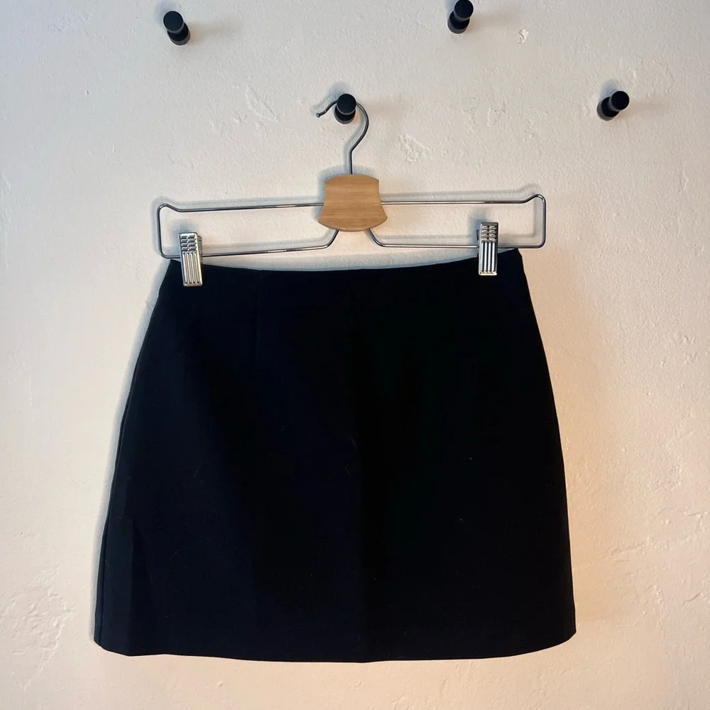 Abercrombie Scarlett mini skort - Picture 2 of 4